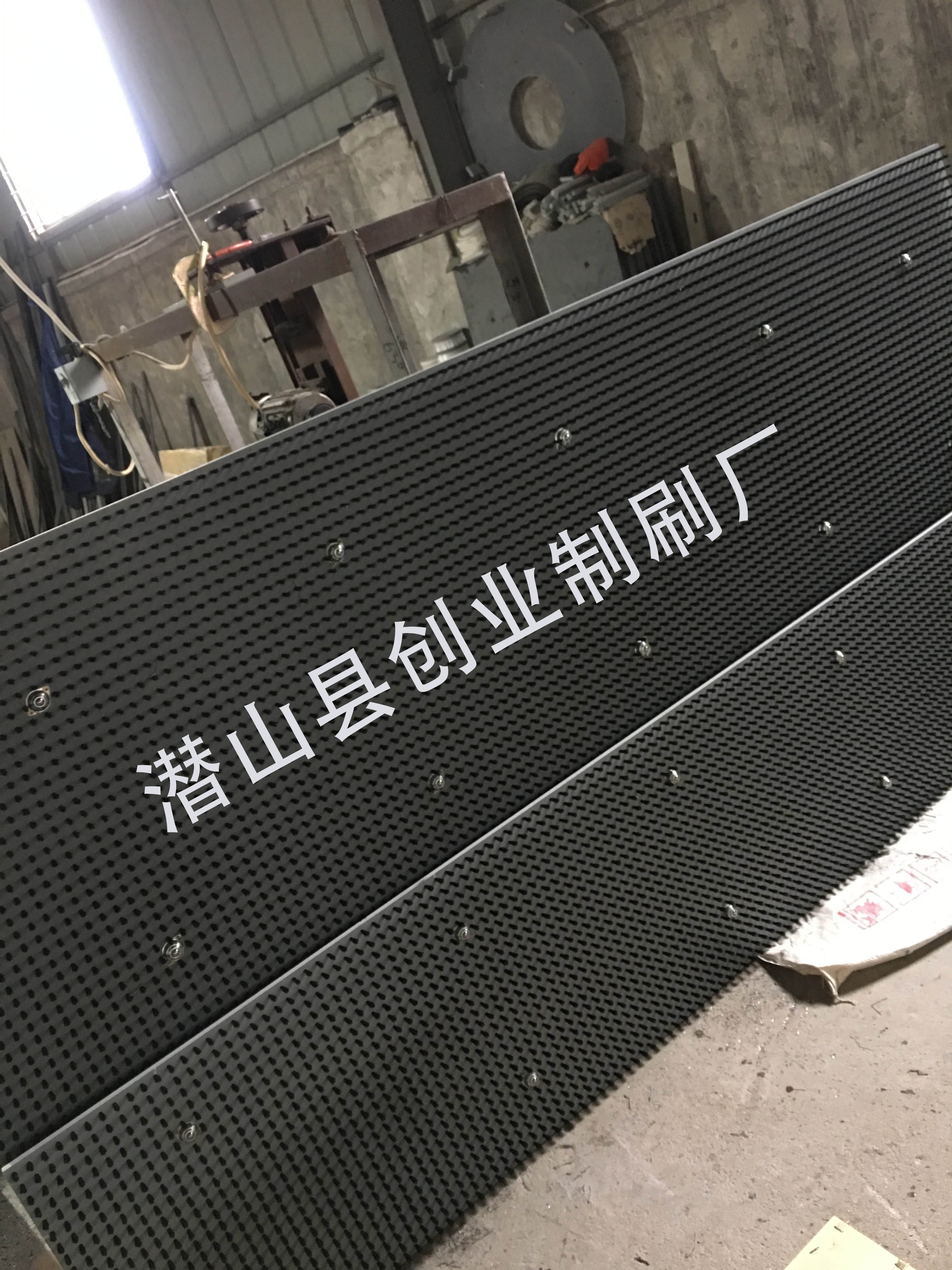 转塔冲床台面毛刷