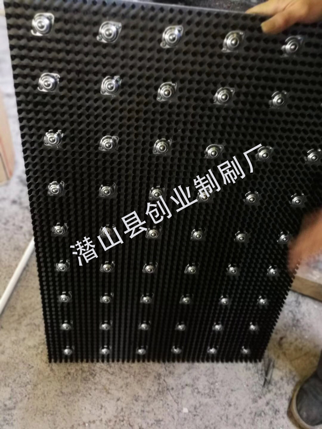 转塔冲床台面毛刷